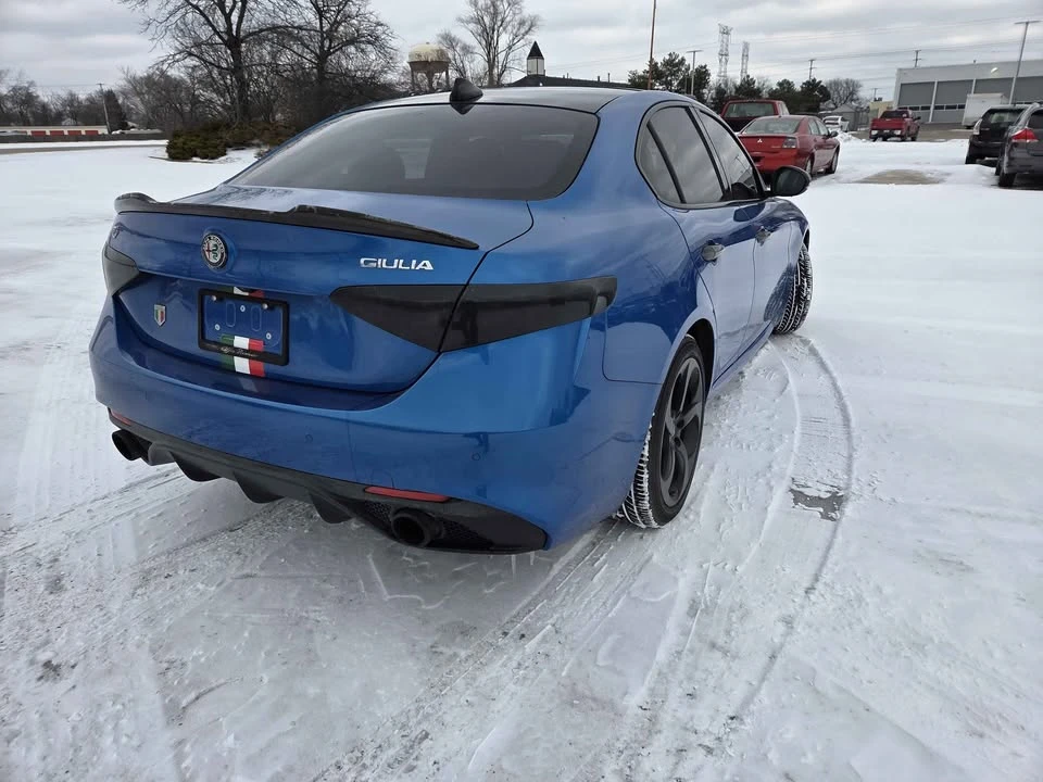 2017 Alfa Romeo Giulia - Image 3 of 11