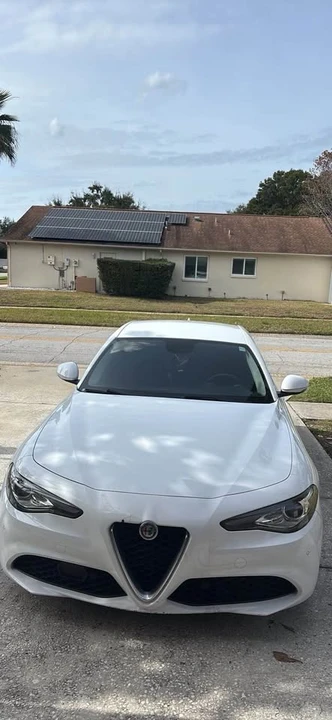 2017 Alfa Romeo Giulia - Image 4 of 8