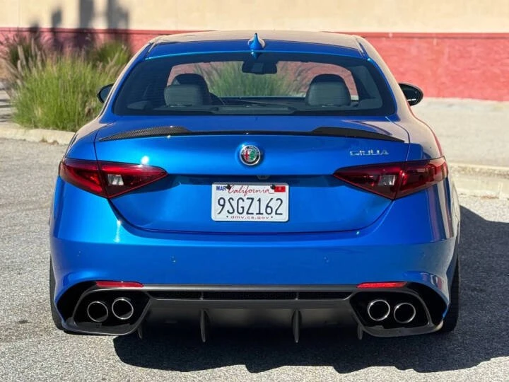 2017 Alfa Romeo Giulia - Image 5 of 19