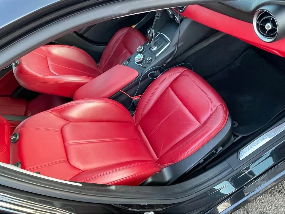 2017 Alfa Romeo Giulia - Image 9 of 11