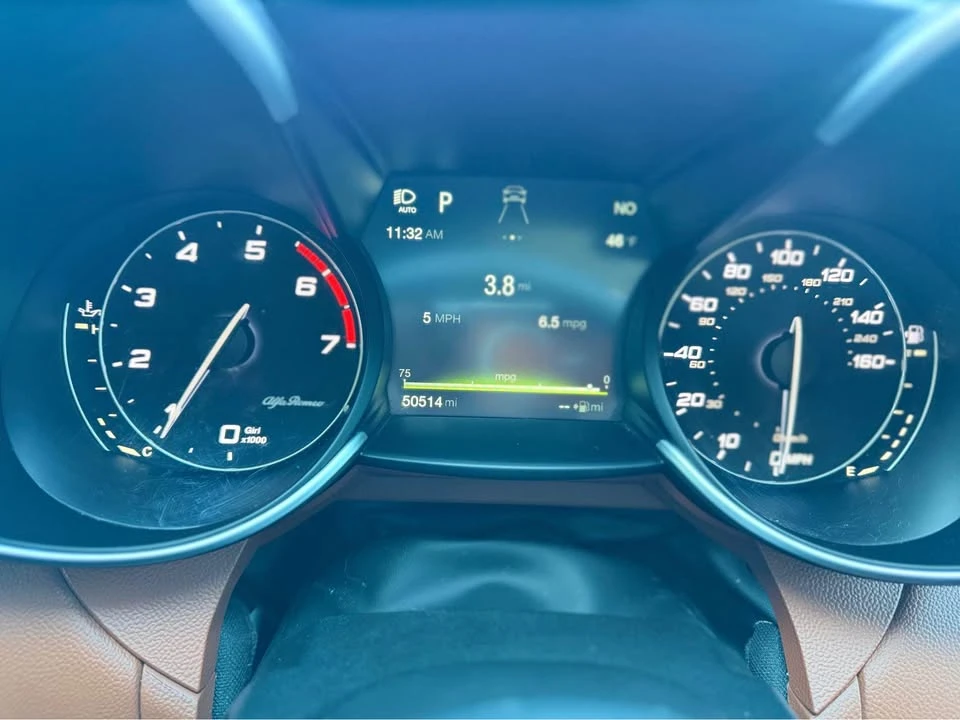 2017 Alfa Romeo Giulia - Image 16 of 20