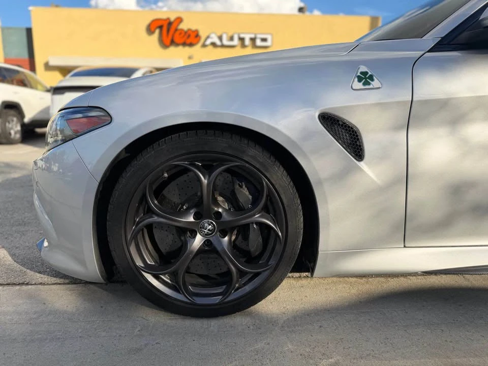 2017 Alfa Romeo Giulia - Image 12 of 12