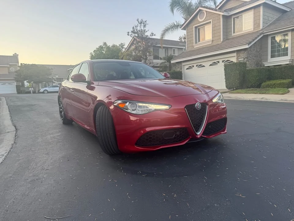 2017 Alfa Romeo Giulia - Image 7 of 11