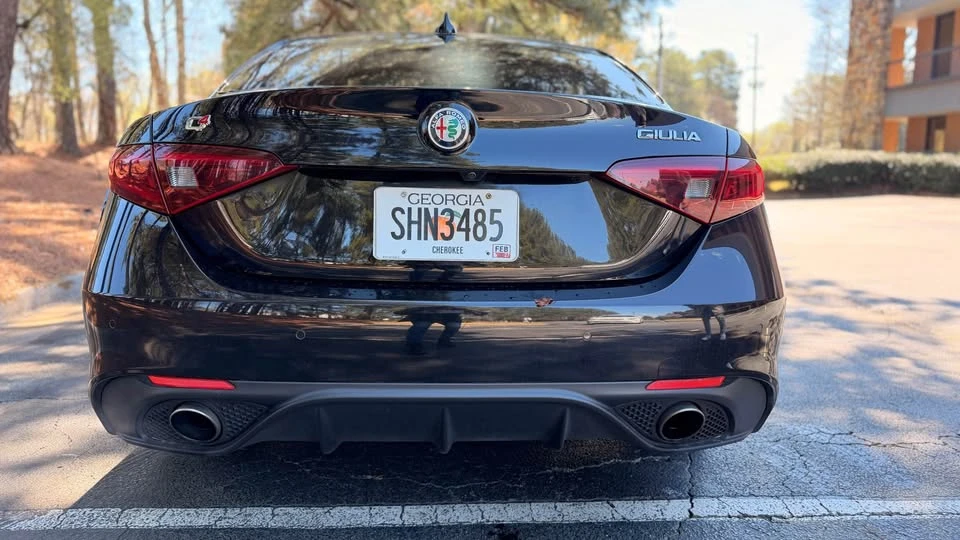2017 Alfa Romeo Giulia - Image 4 of 9