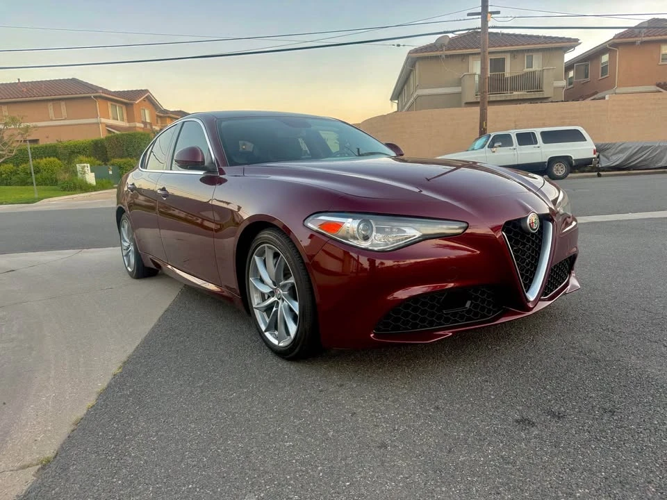 2017 Alfa Romeo Giulia - Image 2 of 20