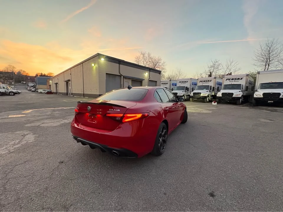 2017 Alfa Romeo Giulia - Image 3 of 15