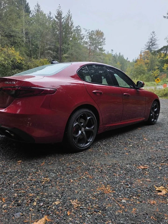 2017 Alfa Romeo Giulia - Image 2 of 8