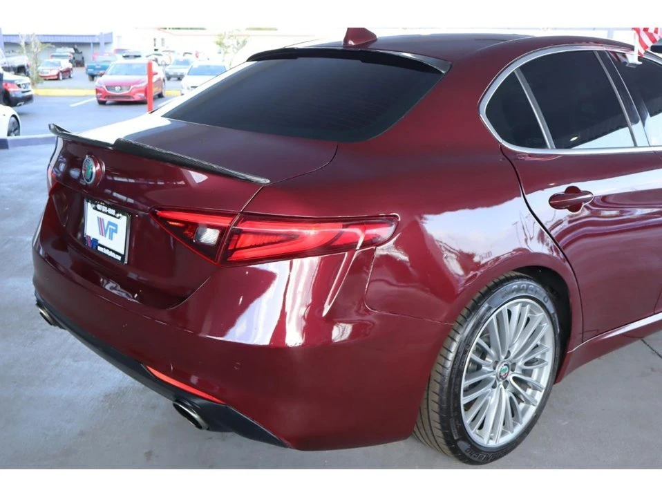 2017 Alfa Romeo Giulia - Image 7 of 20