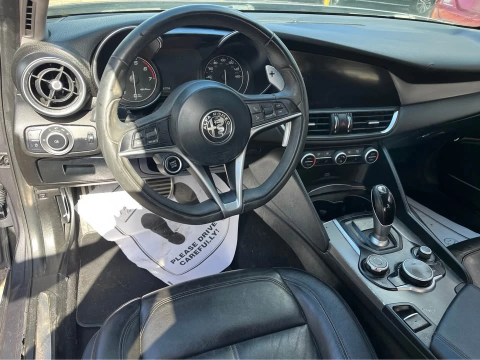 2017 Alfa Romeo Giulia - Image 10 of 11
