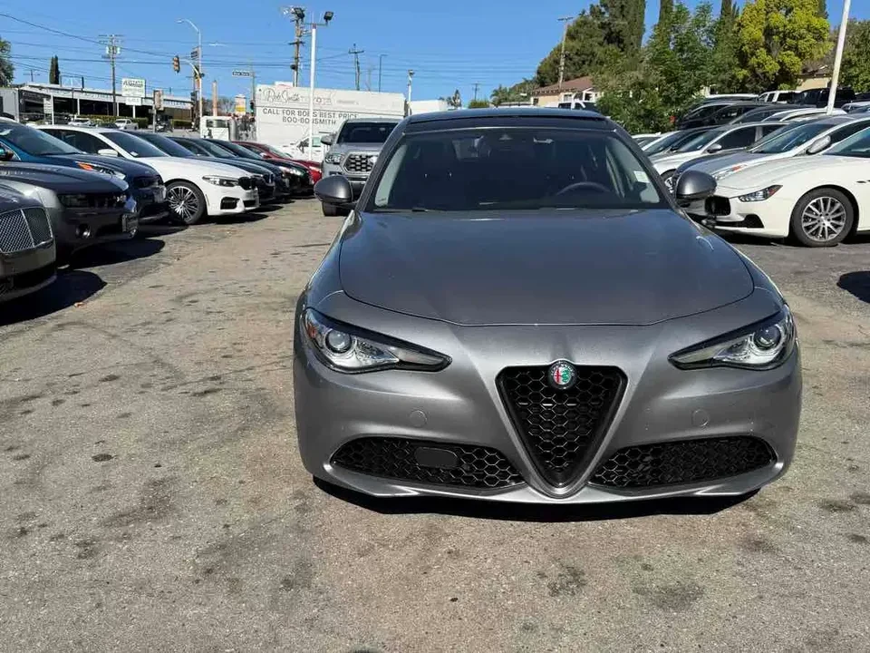 2017 Alfa Romeo Giulia - Image 2 of 12