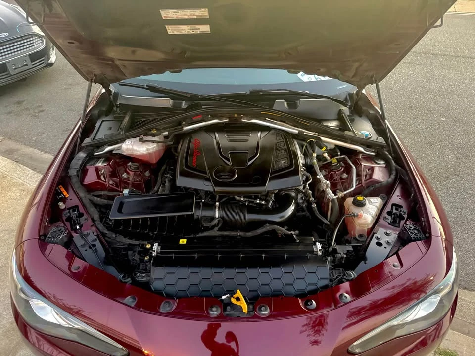 2017 Alfa Romeo Giulia - Image 18 of 20