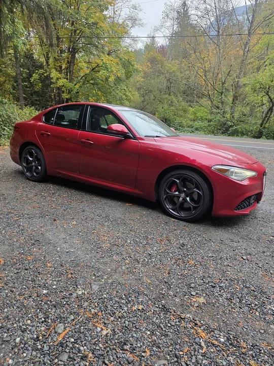 2017 Alfa Romeo Giulia - Image 3 of 8