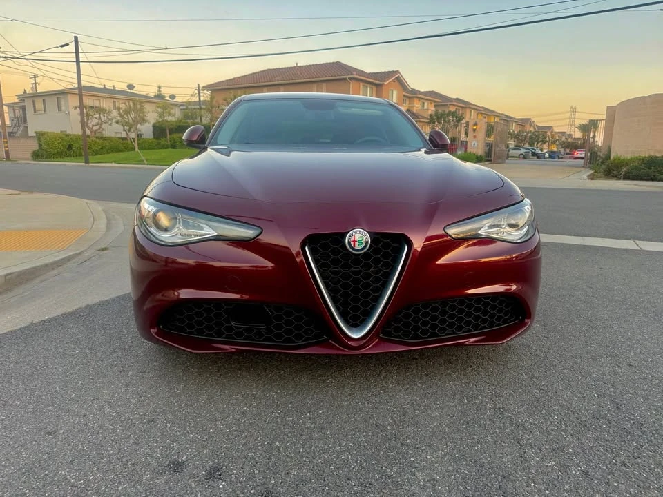 2017 Alfa Romeo Giulia - Image 9 of 20