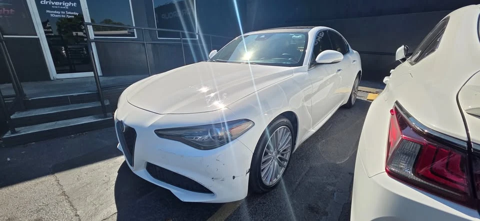 2017 Alfa Romeo Giulia - Image 2 of 9