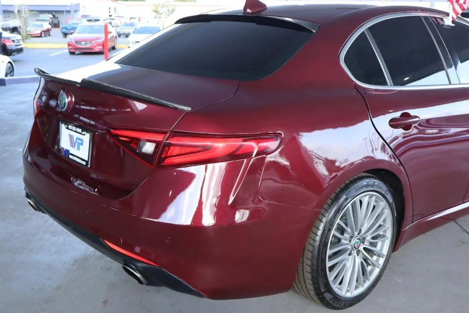 2017 Alfa Romeo Giulia - Image 7 of 20