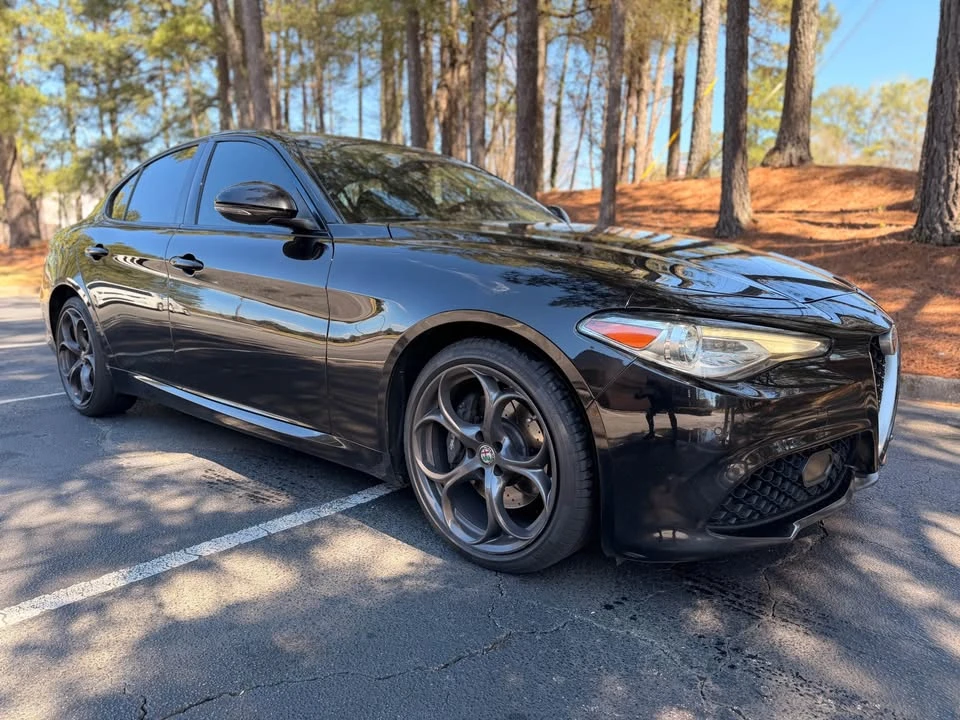 2017 Alfa Romeo Giulia - Image 2 of 9