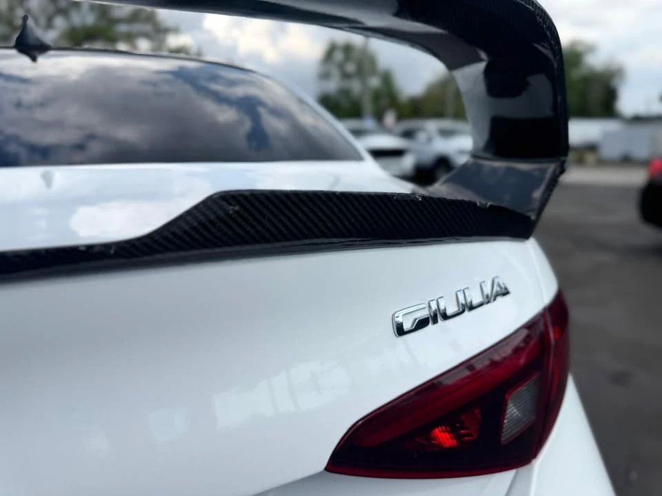 2017 Alfa Romeo Giulia - Image 3 of 12