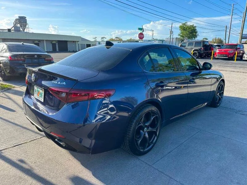 2017 Alfa Romeo Giulia - Image 4 of 11