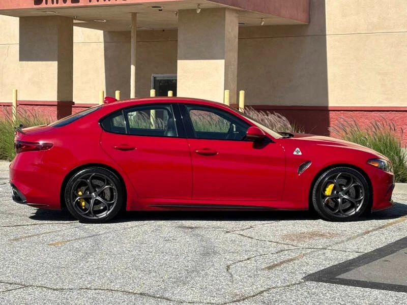 2017 Alfa Romeo Giulia Quadrifoglio - Image 8 of 20