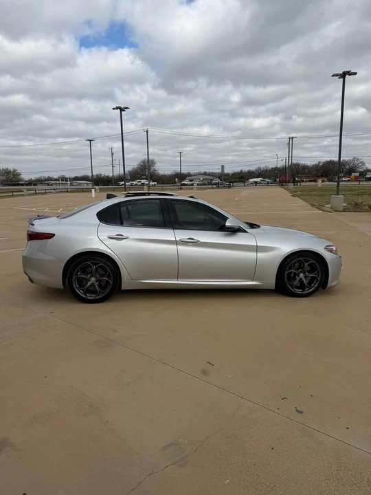 2017 Alfa Romeo Giulia - Image 2 of 14