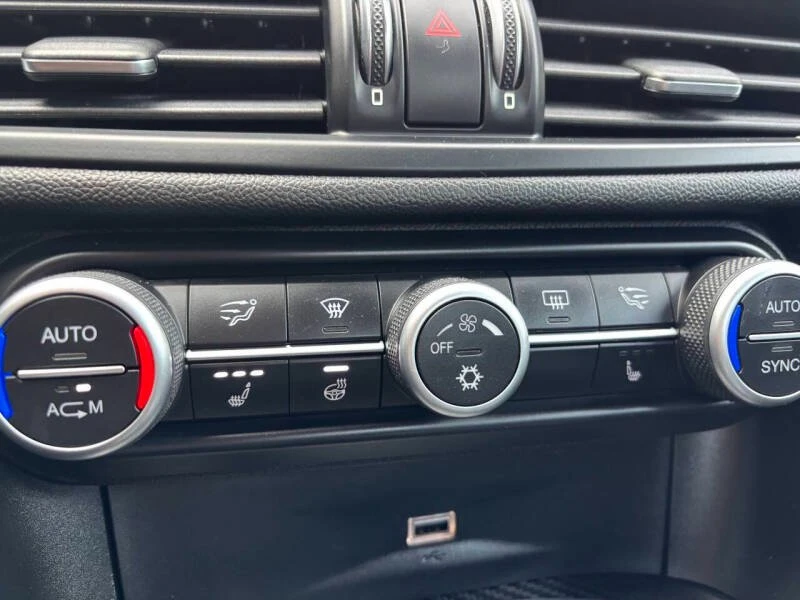 2017 Alfa Romeo Giulia Quadrifoglio - Image 13 of 20