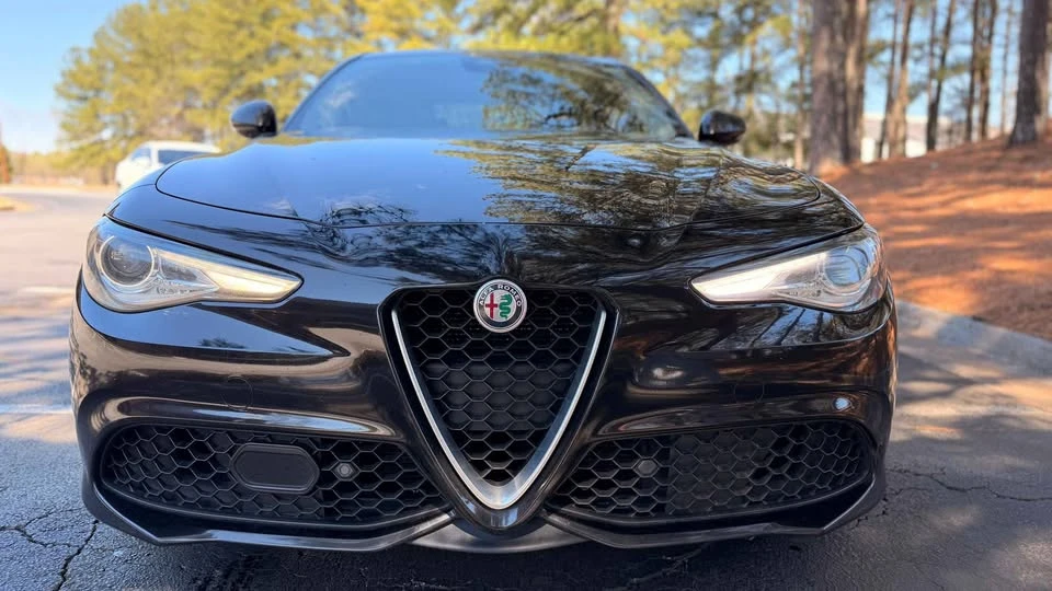 2017 Alfa Romeo Giulia - Image 2 of 6