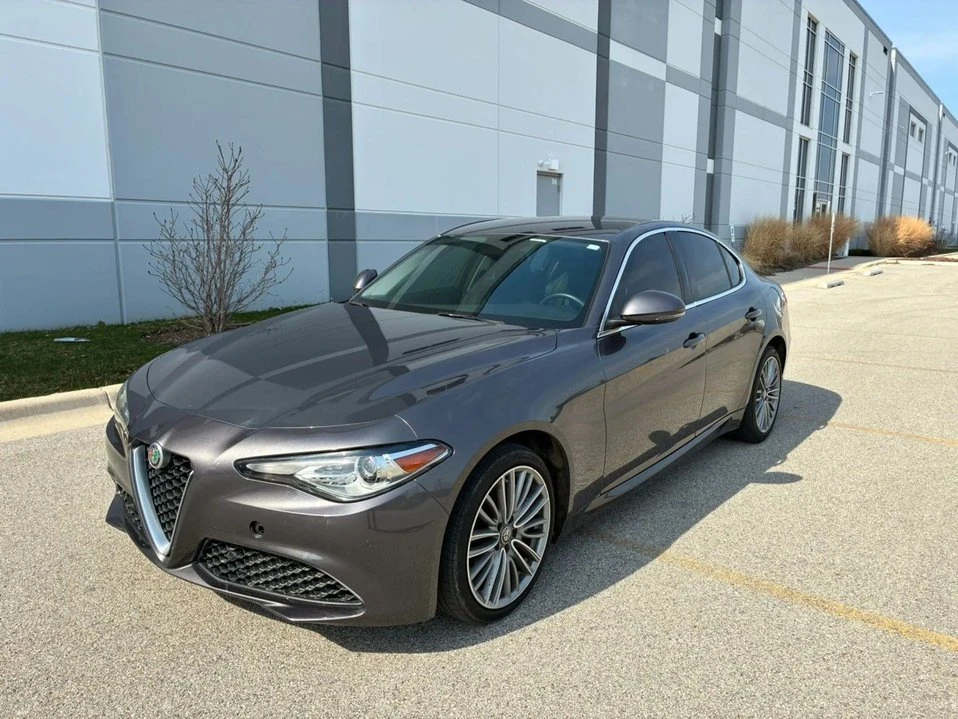 2017 Alfa Romeo Giulia - Image 9 of 20