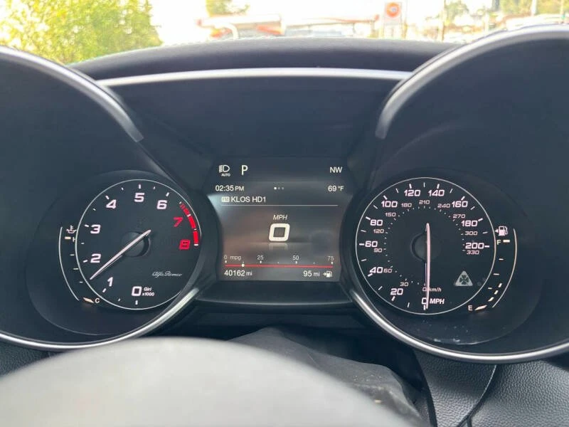 2017 Alfa Romeo Giulia Quadrifoglio - Image 11 of 20