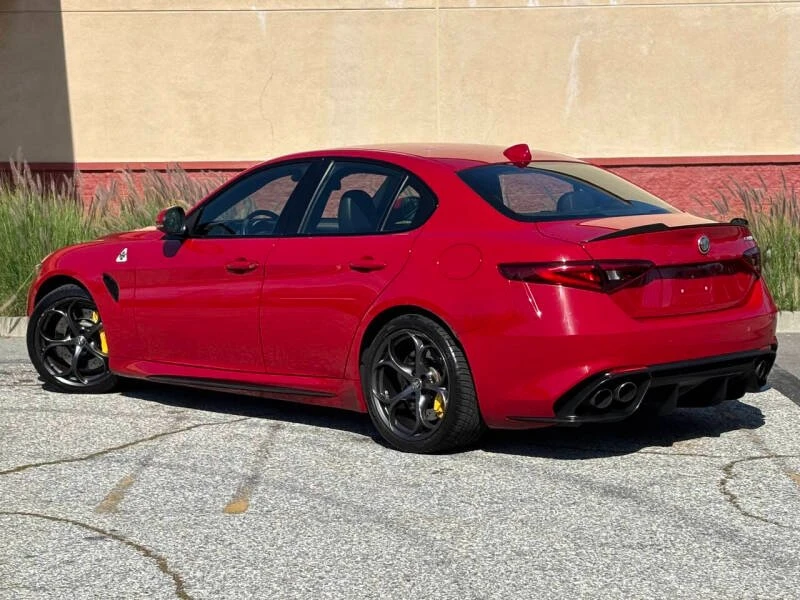 2017 Alfa Romeo Giulia Quadrifoglio - Image 5 of 20