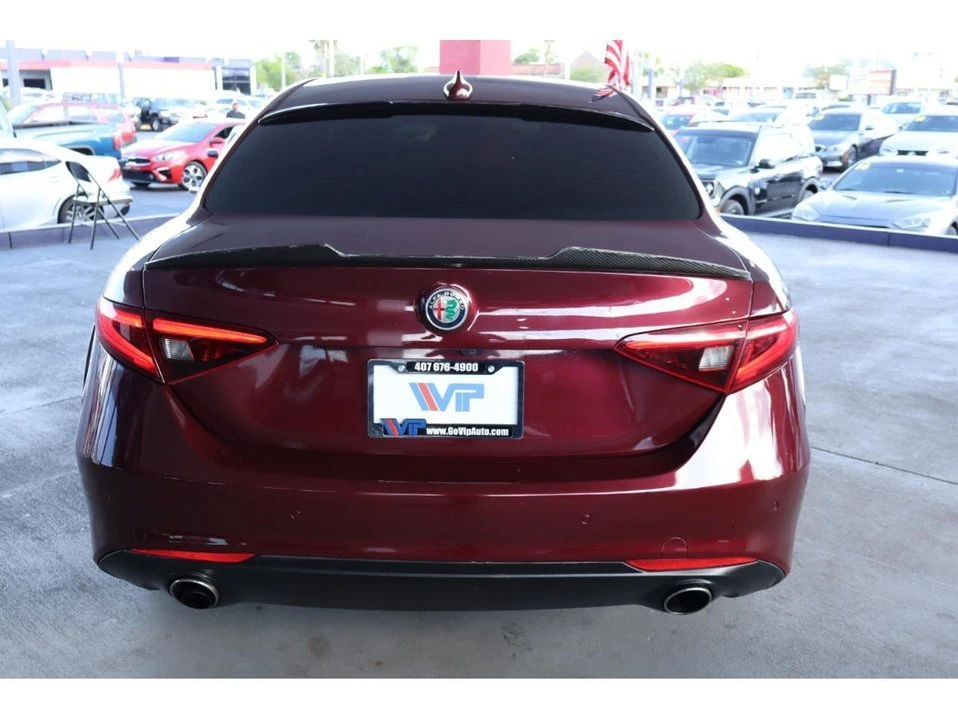 2017 Alfa Romeo Giulia - Image 8 of 20