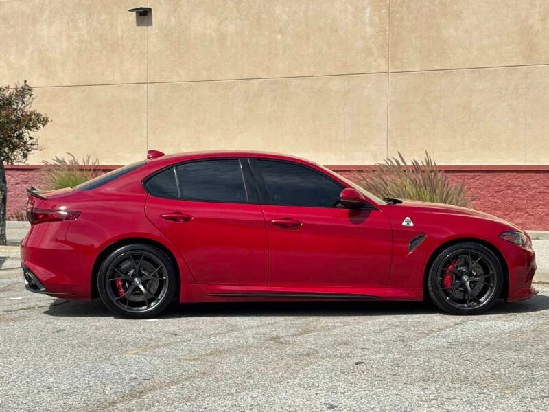 2017 Alfa Romeo Giulia Quadrifoglio - Image 8 of 20