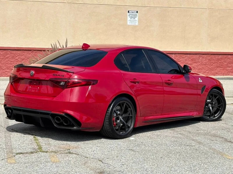 2017 Alfa Romeo Giulia Quadrifoglio - Image 7 of 20