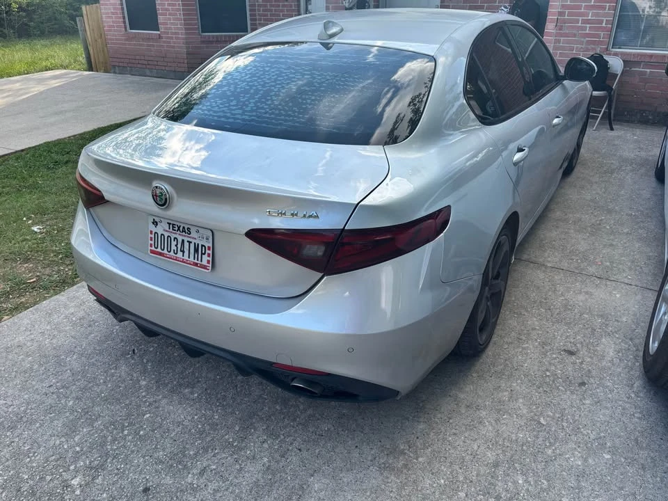 2017 Alfa Romeo Giulia - Image 2 of 8