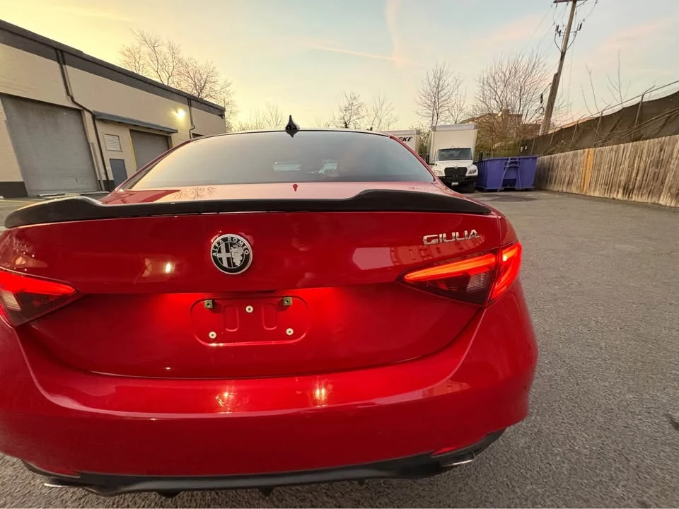 2017 Alfa Romeo Giulia - Image 6 of 15