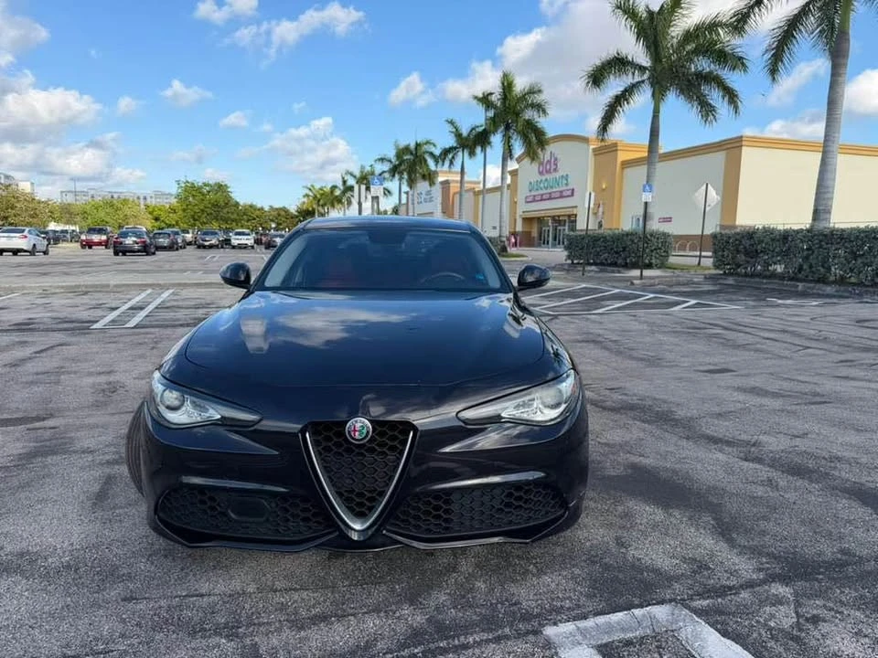2017 Alfa Romeo Giulia - Image 3 of 9