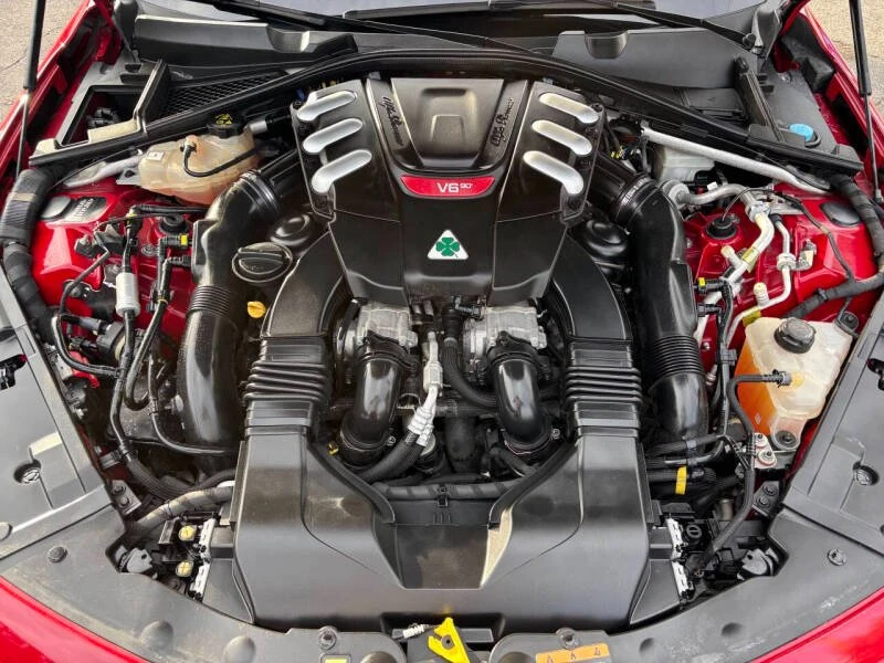 2017 Alfa Romeo Giulia Quadrifoglio - Image 19 of 20