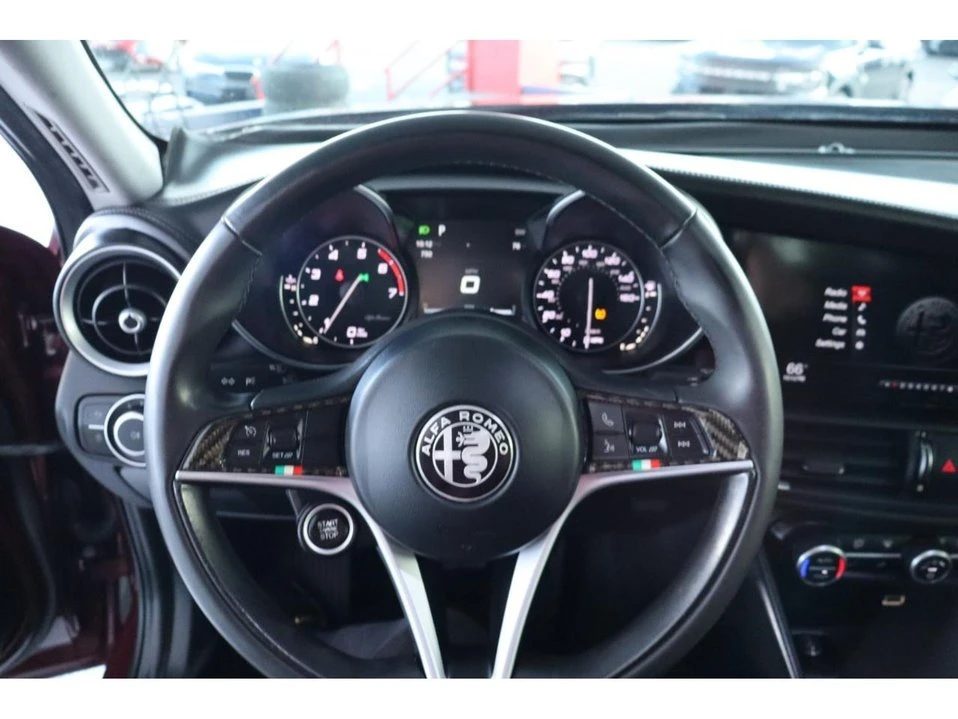 2017 Alfa Romeo Giulia - Image 20 of 20