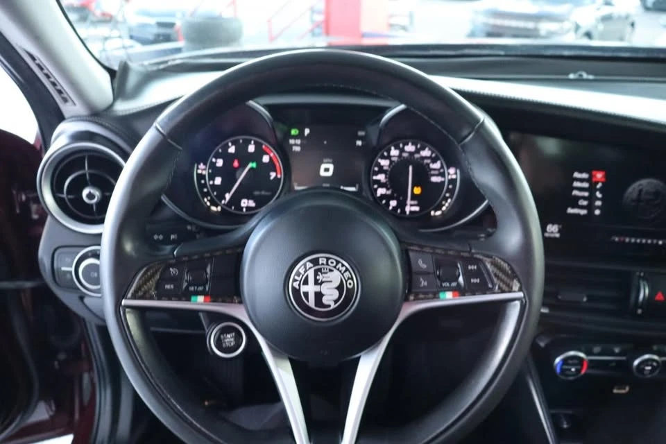 2017 Alfa Romeo Giulia - Image 20 of 20