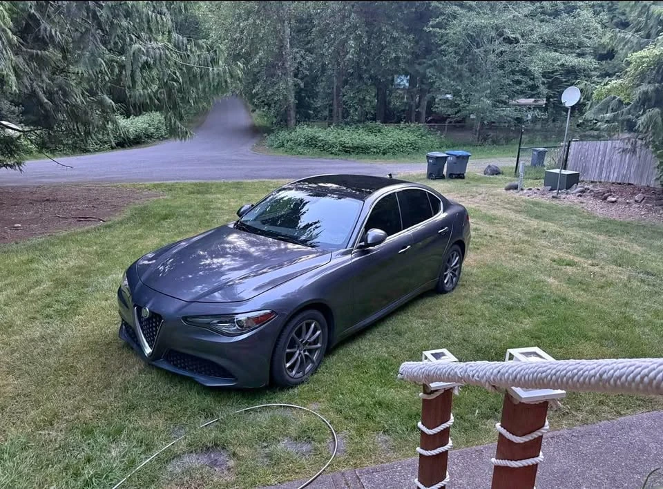2017 Alfa Romeo Giulia - Image 2 of 6