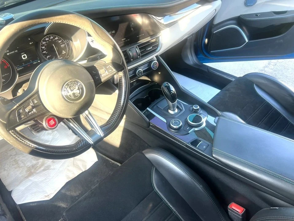 2017 Alfa Romeo Giulia - Image 10 of 14