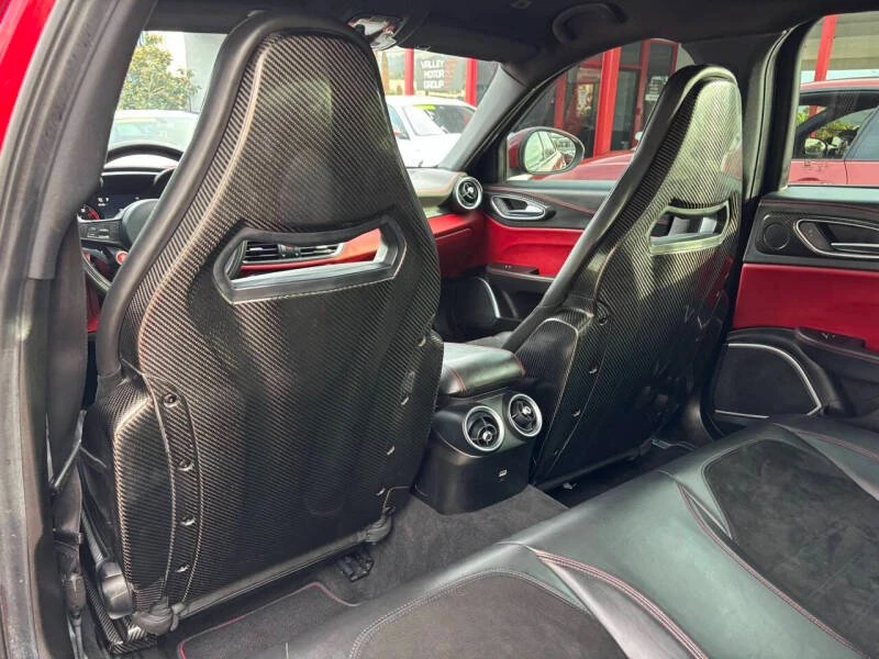 2017 Alfa Romeo Giulia Quadrifoglio - Image 17 of 20