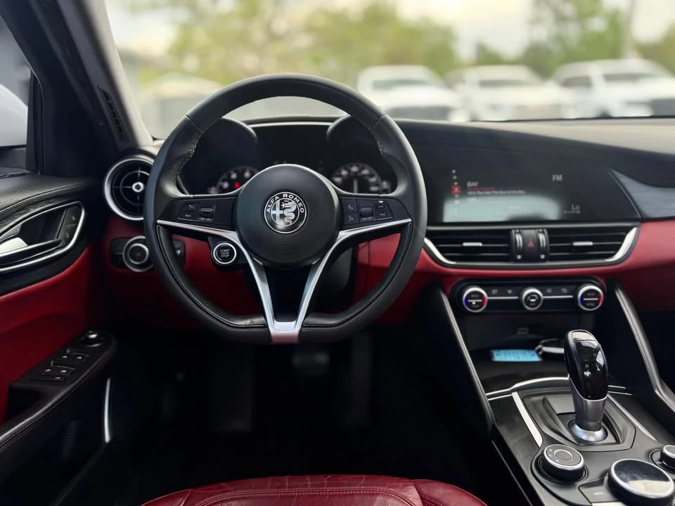 2017 Alfa Romeo Giulia - Image 10 of 12