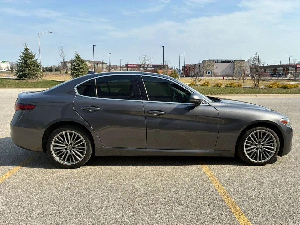 2017 Alfa Romeo Giulia - Image 4 of 20