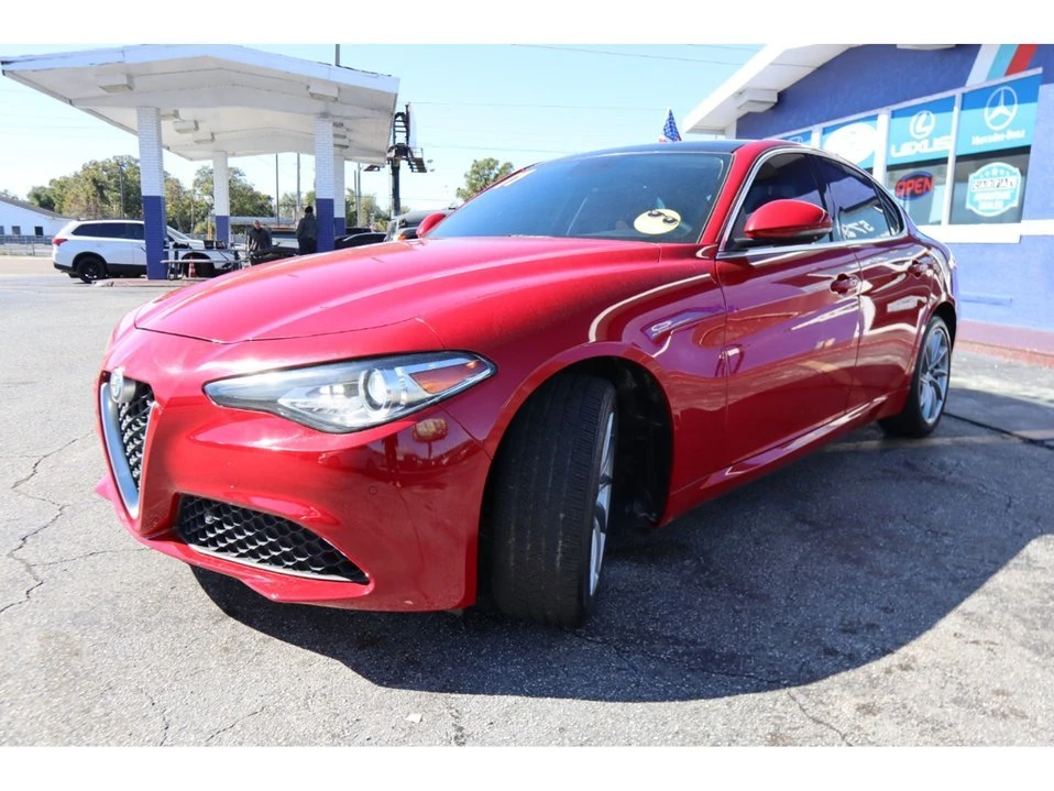 2017 Alfa Romeo Giulia - Image 10 of 20
