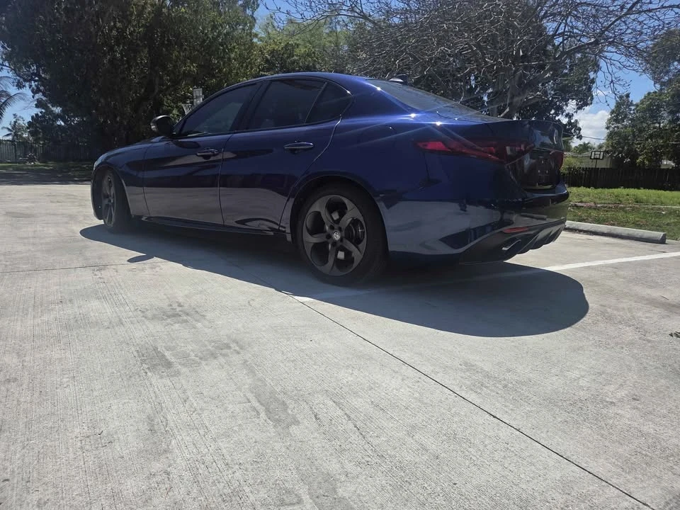 2017 Alfa Romeo Giulia - Image 9 of 14
