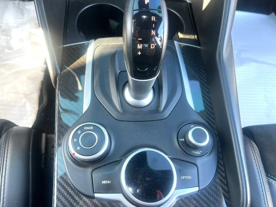 2017 Alfa Romeo Giulia - Image 11 of 14