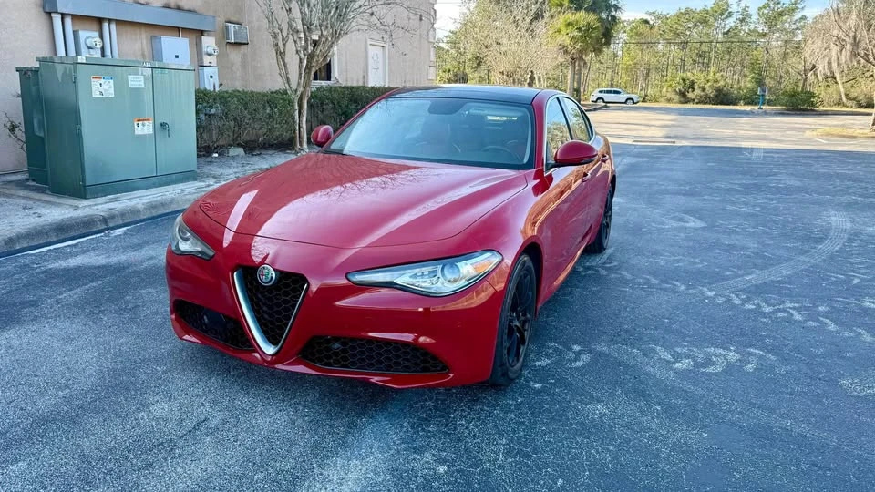 2017 Alfa Romeo Giulia - Image 2 of 17