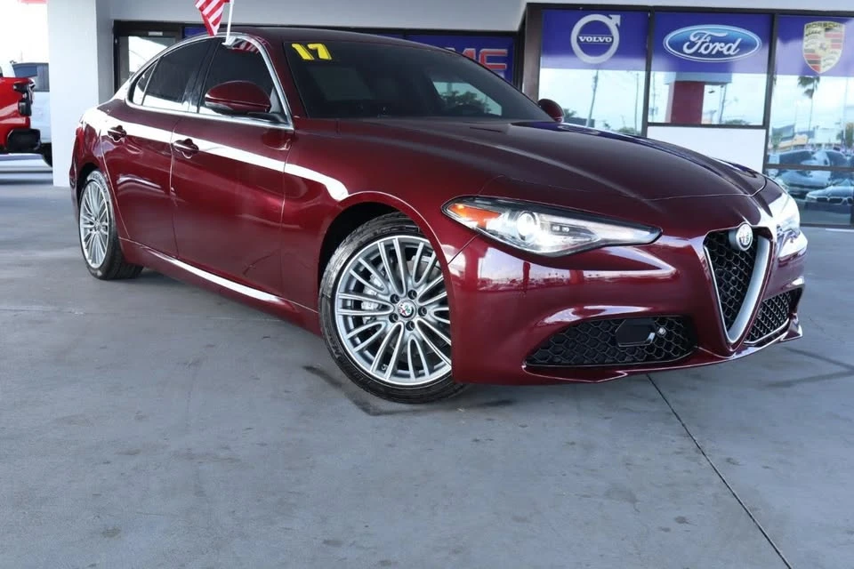 2017 Alfa Romeo Giulia - Image 3 of 20