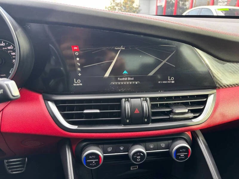 2017 Alfa Romeo Giulia Quadrifoglio - Image 12 of 20