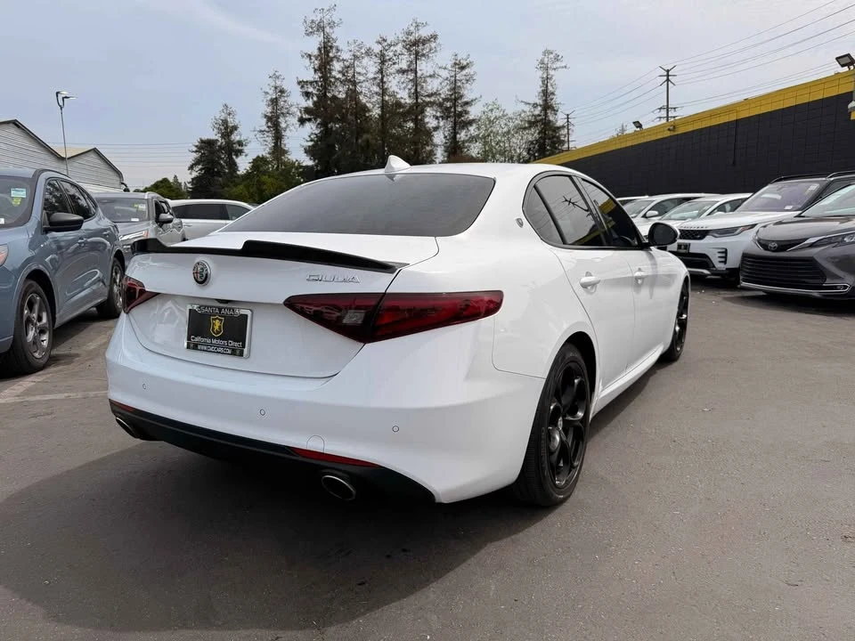 2017 Alfa Romeo Giulia - Image 2 of 6